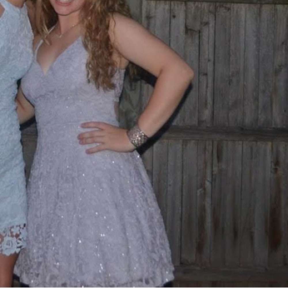 Elegant Lace Halter Dress - Light purple